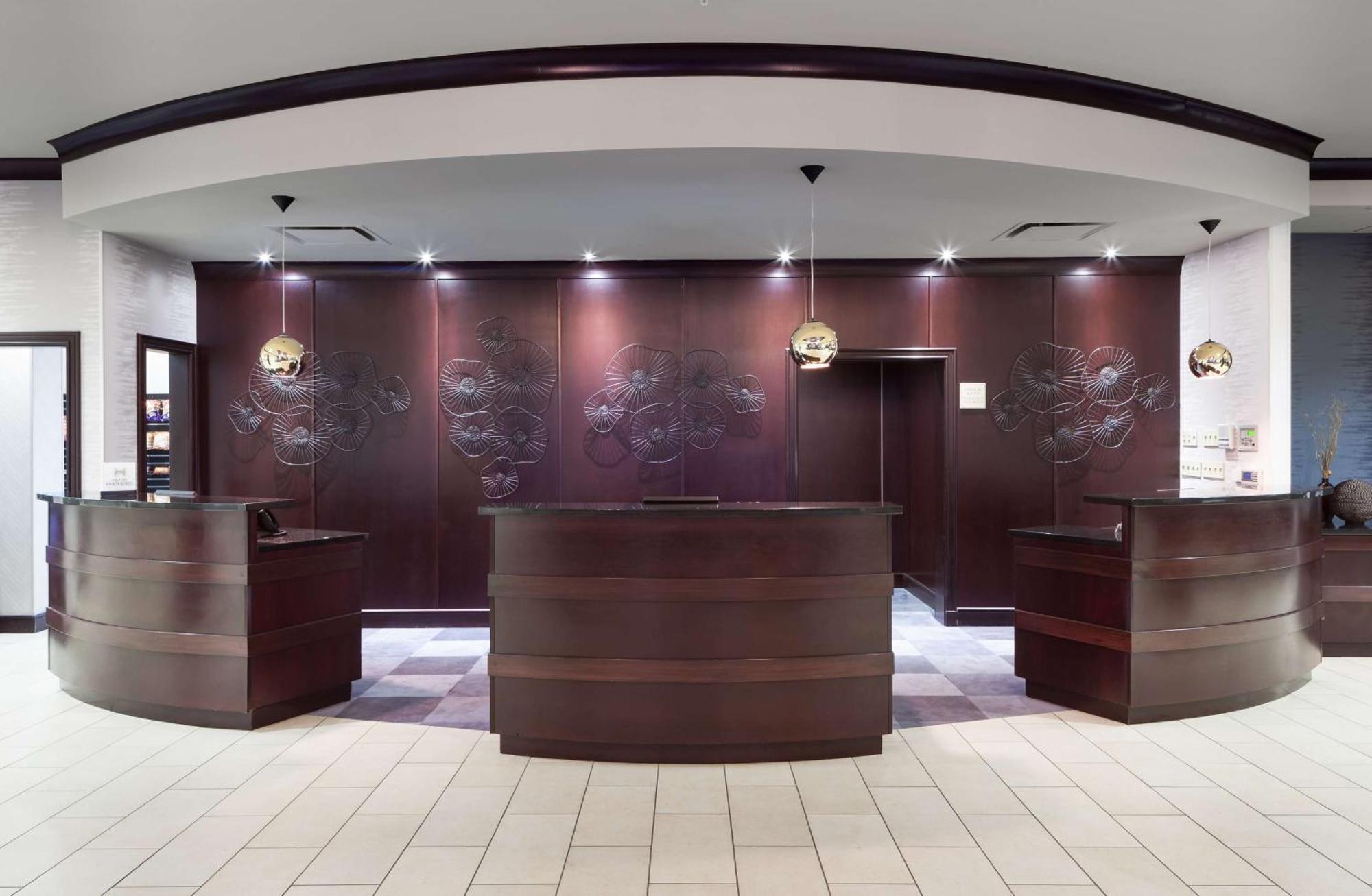 Heartland Embassy Suites By Hilton Tampa Brandon מראה חיצוני תמונה