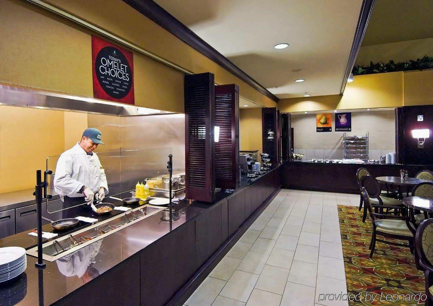 Heartland Embassy Suites By Hilton Tampa Brandon מראה חיצוני תמונה